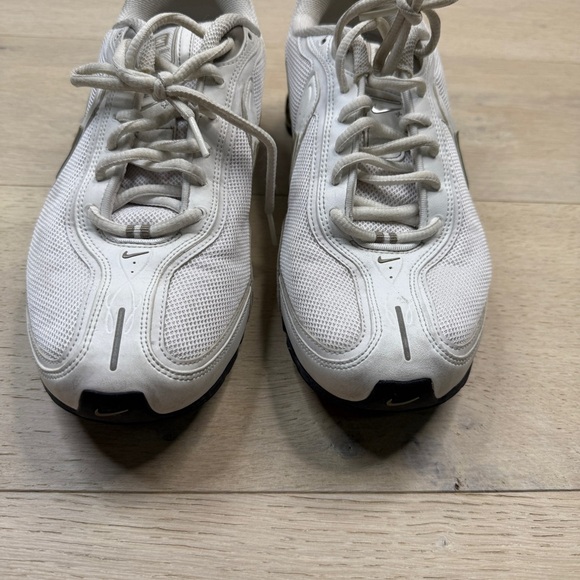 Nike Women's White and Gold Sneakers - Picture 2 of 7